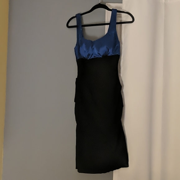 Dress - Picture 1 of 2